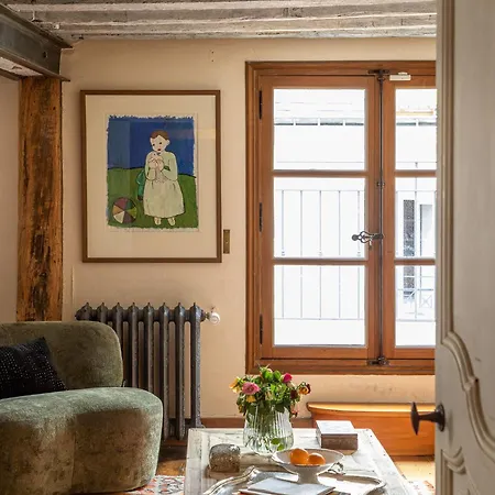 Stunning Balcony View 2 Bdr Duplex Saint Germain 巴黎