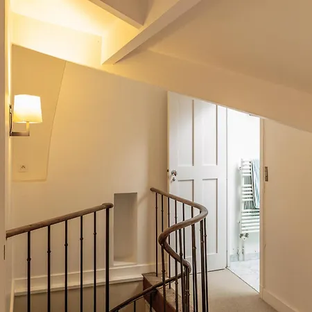 Stunning Balcony View 2 Bdr Duplex Saint Germain 公寓 *